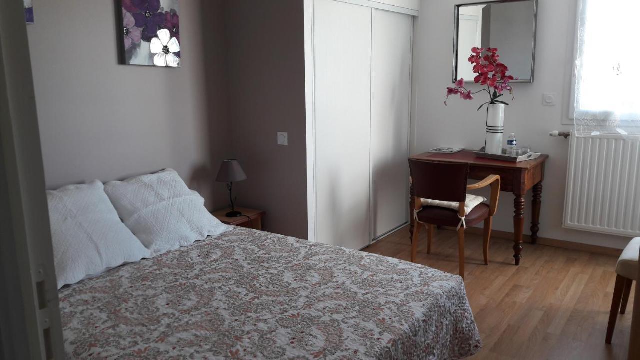 Chez Mt Et Jr Bed & Breakfast Ван Екстериор снимка
